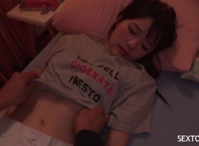 Yui Nagase: Những Ngày Đồng Cư Đầy Ham Muốn Nồng Cháy